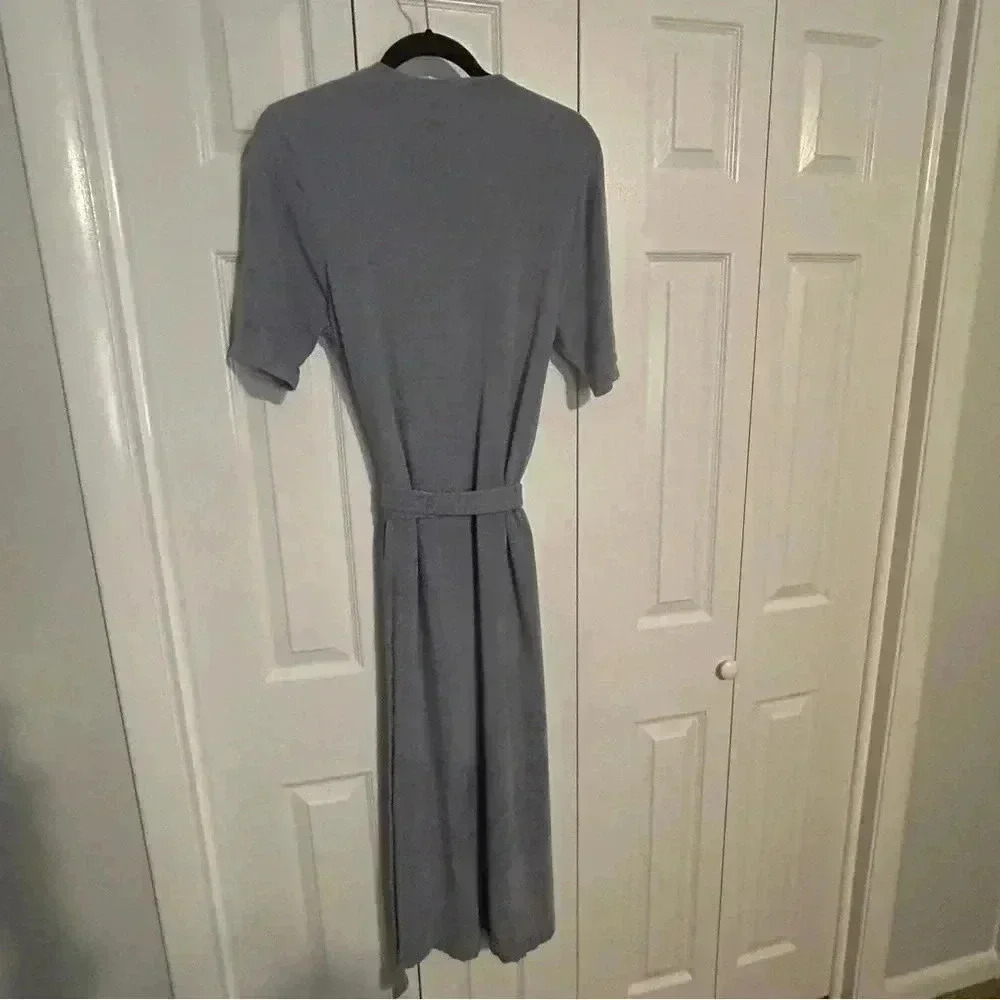 Elegant Gray Wrap Dress - Picture 9 of 10